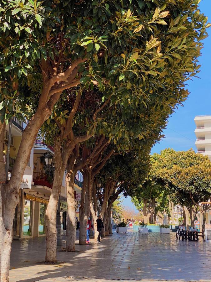 Alojamiento En La Carihuela-Costa Del Sol Торремолинос Экстерьер фото
