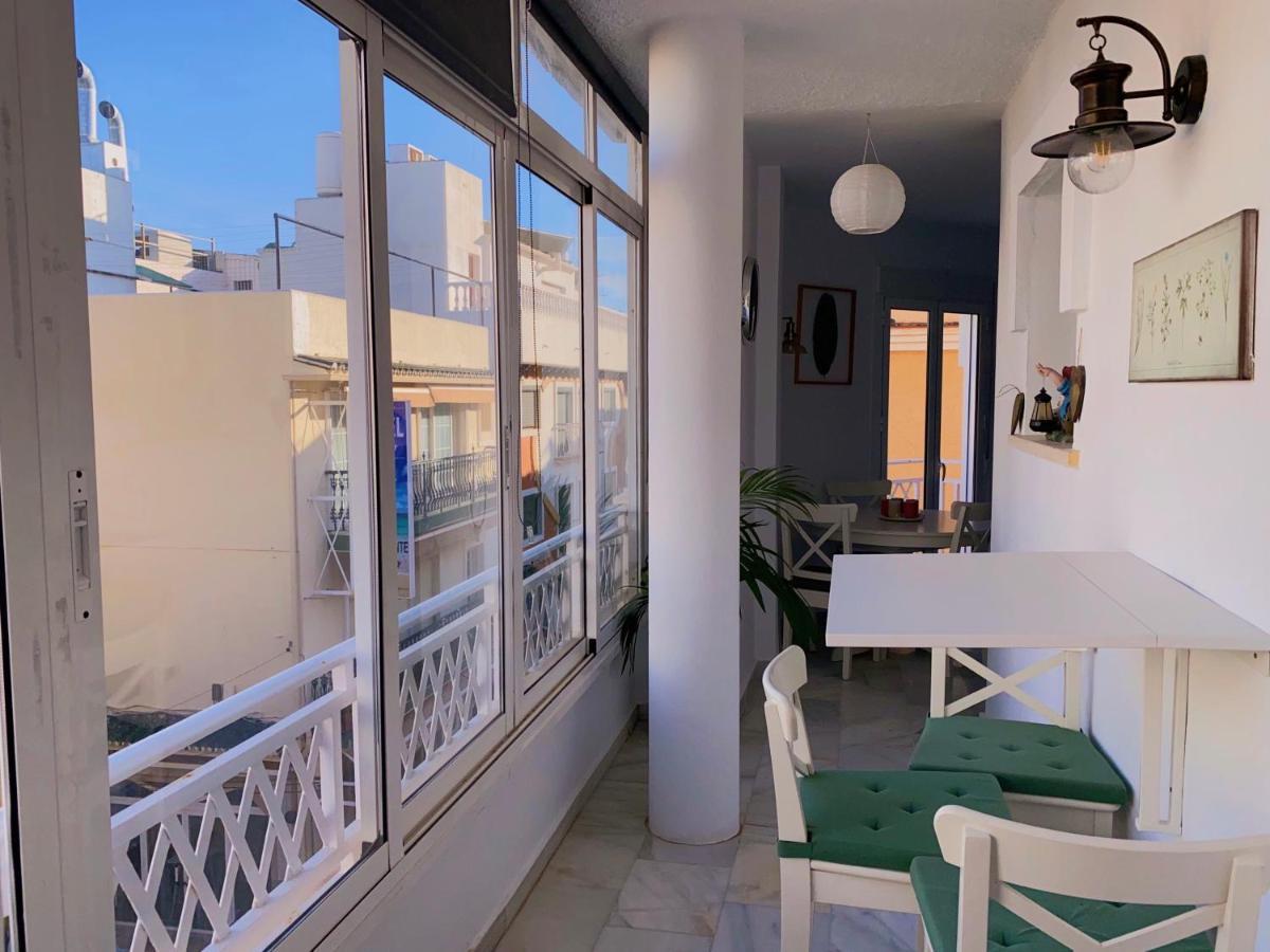 Alojamiento En La Carihuela-Costa Del Sol Торремолинос Экстерьер фото