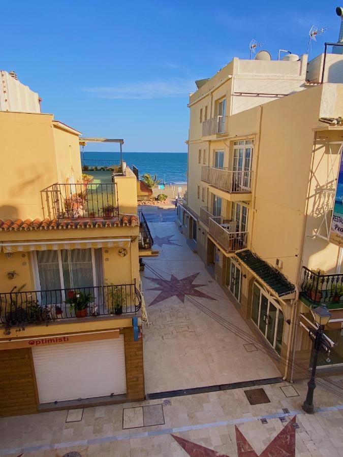 Alojamiento En La Carihuela-Costa Del Sol Торремолинос Экстерьер фото