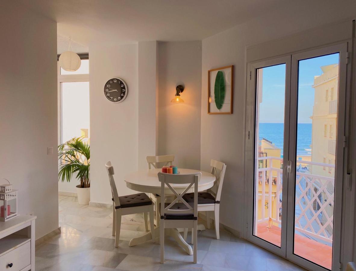 Alojamiento En La Carihuela-Costa Del Sol Торремолинос Экстерьер фото